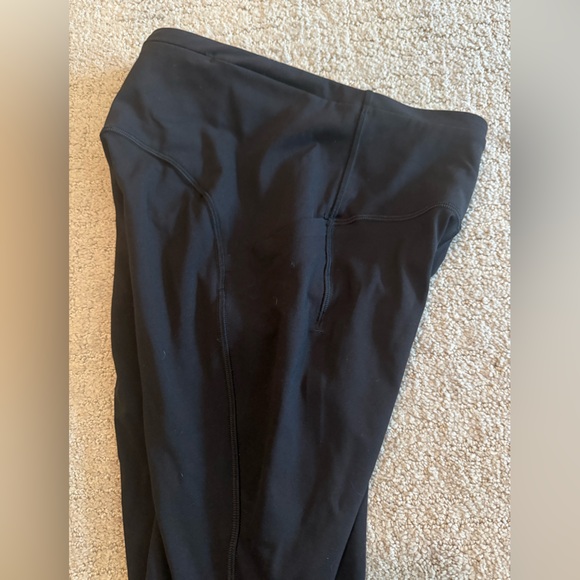 Black Lululemon leggings size 4 - Picture 3 of 3